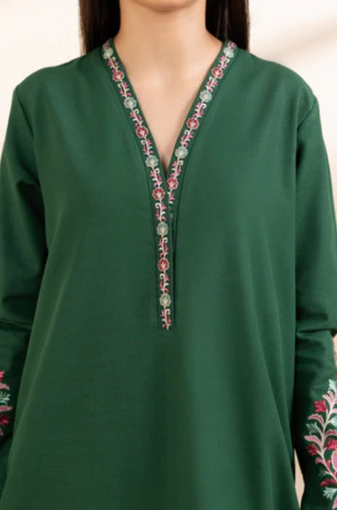 Sapphire - 3PC Unstitched Khaddar Embroidered Front with Digital Printed Shawl and Plain Trouser - ES1213