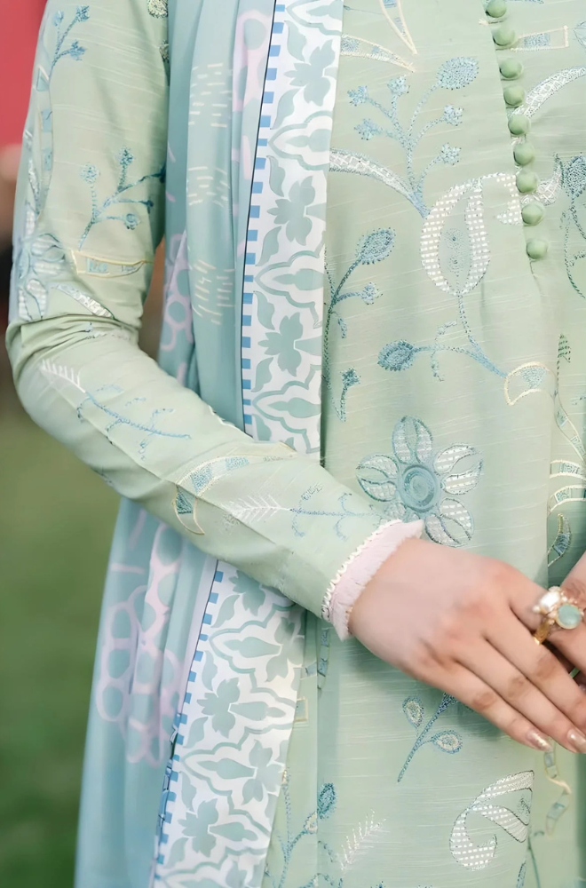 Maryum N Maria - 3PC Khaddar Embroidered Shirt with Digital Printed Dupatta and Trouser - ES 2104