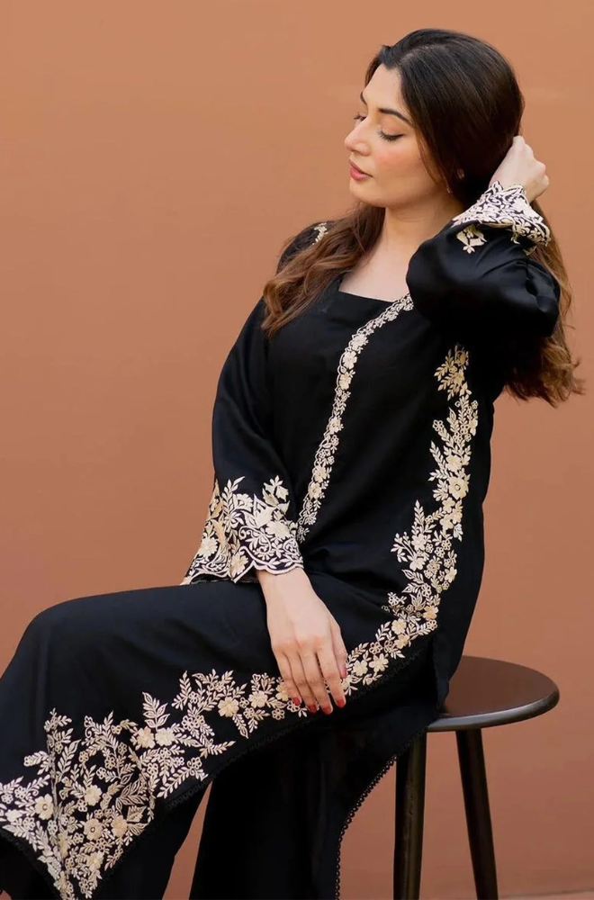 MARIA B - 2PC Dhanak EMBROIDERED-ES0010
