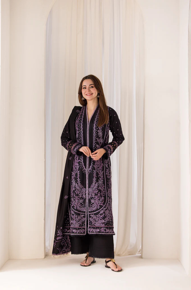 Sobia Nazir - 3PC Unstitched Lawn Embroidered Shirt with Embroidered Crinkle Dupatta - ES 2167