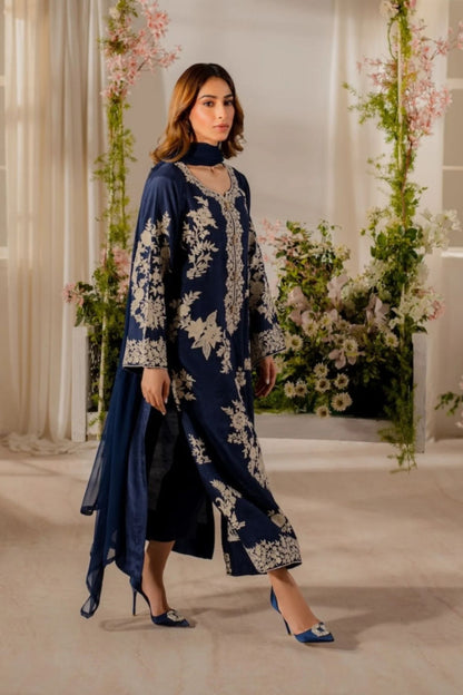 Batik - 3PC Unstitched Lawn Embroidered Shirt with Embroidered Crinkle Dupatta and Trouser - ES 2224