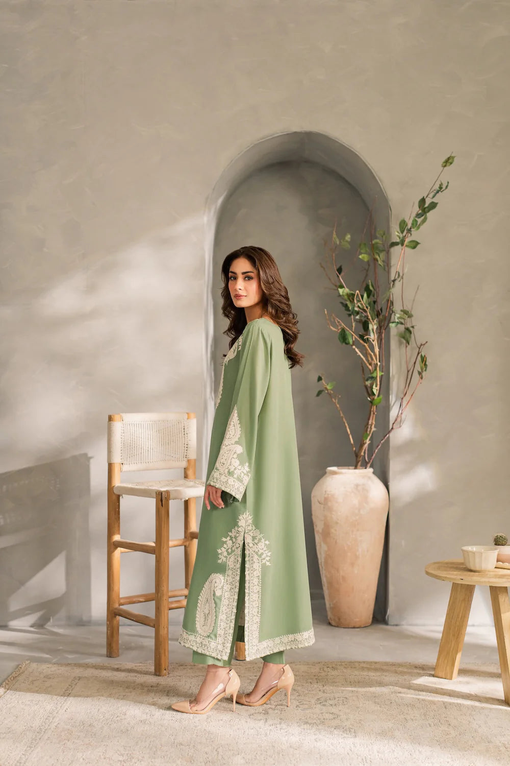 MIRANA - 3PC Unstitched Lawn Embroidered Shirt with Embroidered Crinkle Dupatta - ES 2185